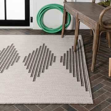 Vinales Diamond Stripe Indoor/outdoor Area Rug